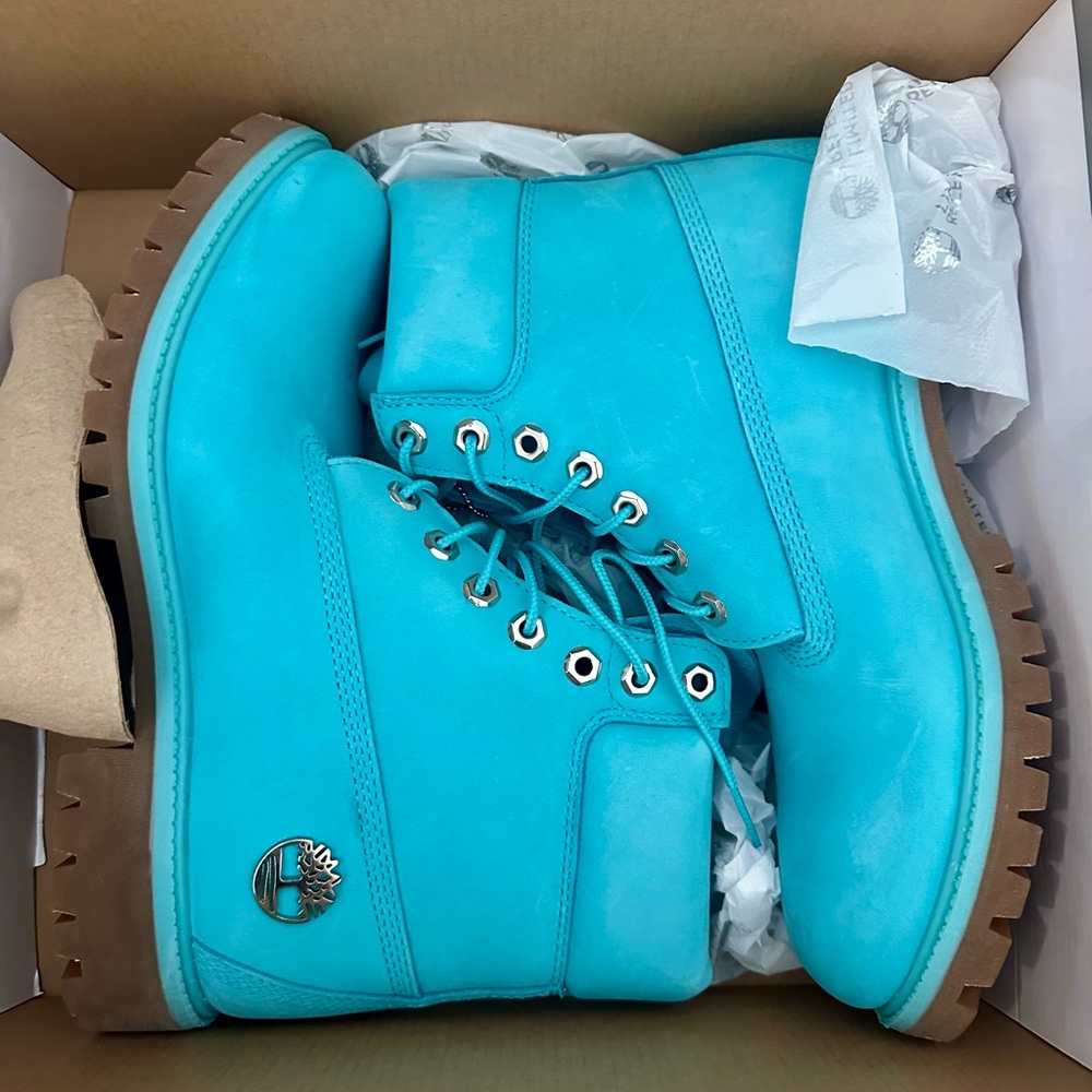 Timberland Boots NWT ice blue limited edition